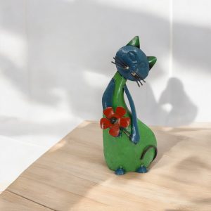 Chat déco à la fleur en métal de récupération